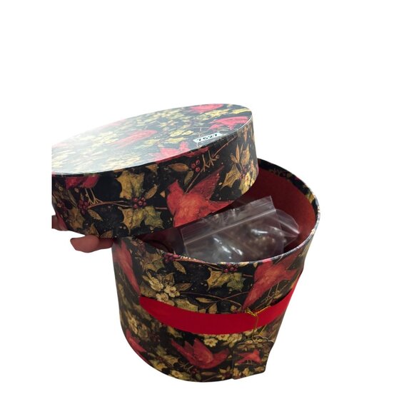 Vintage Jewelry Collection With Beaded Necklaces & Green Bangle Set In Decorativ - Picture 9 of 16